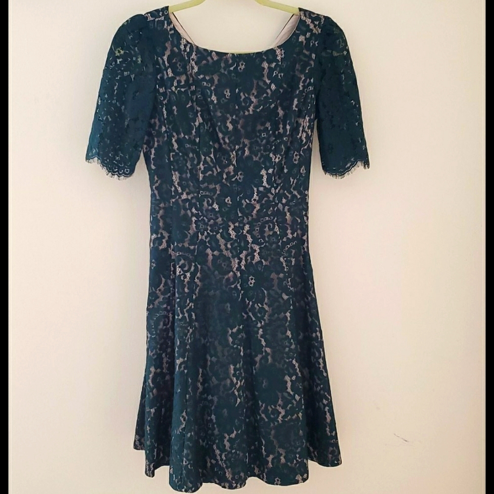 Green lace dress Size 10